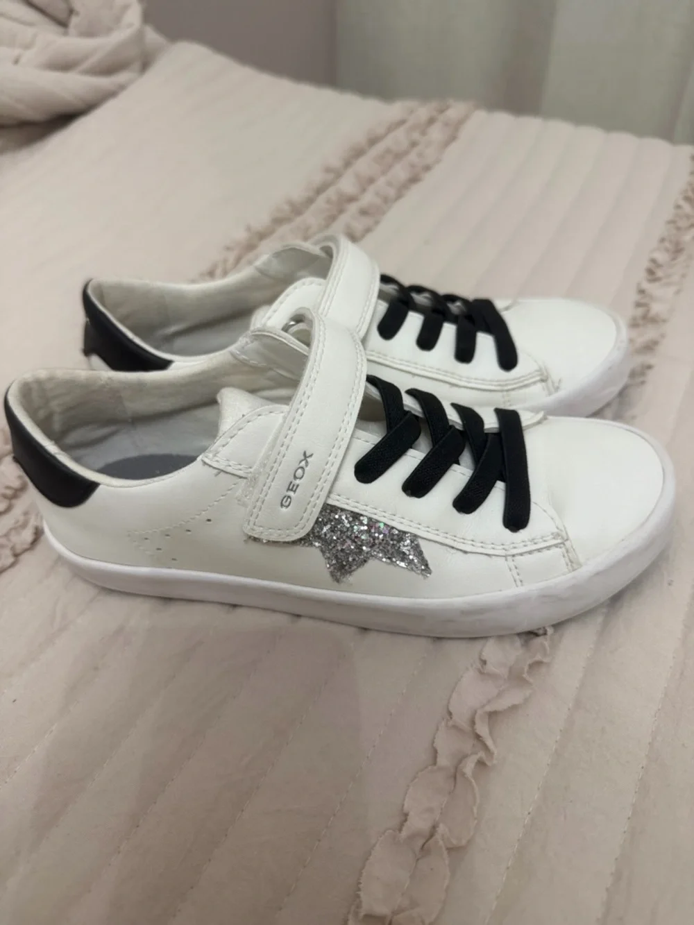 Geox White Sneakers with Black Accents and Silver Glitter Star
